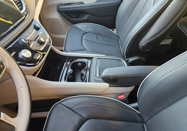 Chrysler Pacifica cena 221000 przebieg: 22164, rok produkcji 2021 z Tolkmicko małe 407
